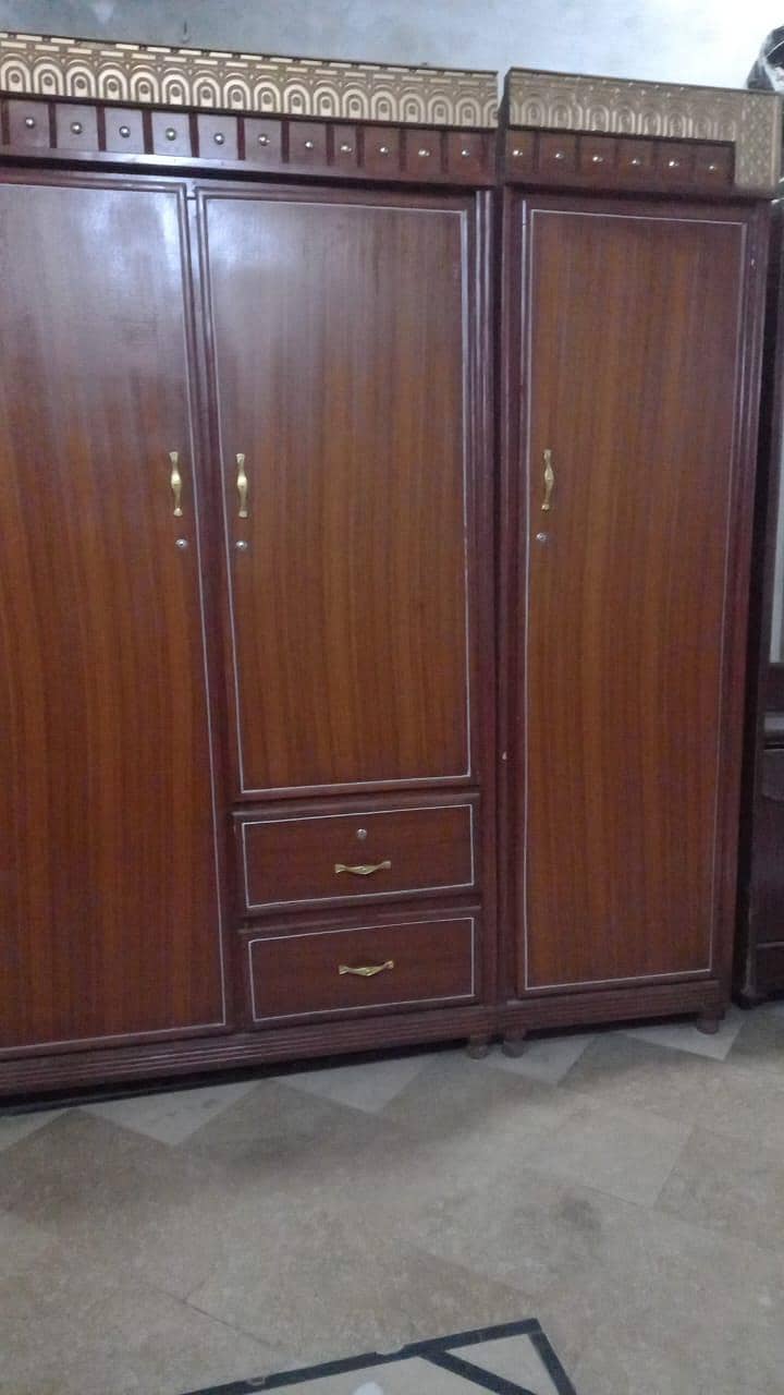 Bed with side tables 0