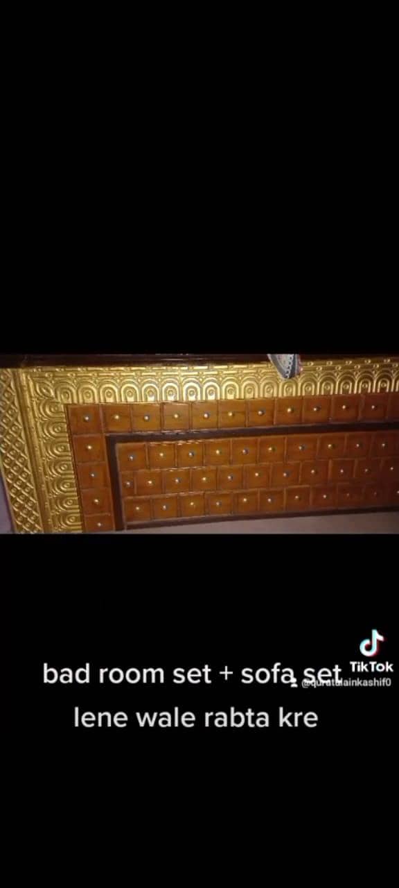 Bed with side tables 6