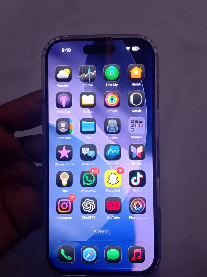 Apple iPhone 16 Pro 0