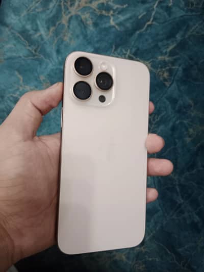 iPhone 16 pro max Desert titanium