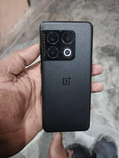 One Plus 10 Pro