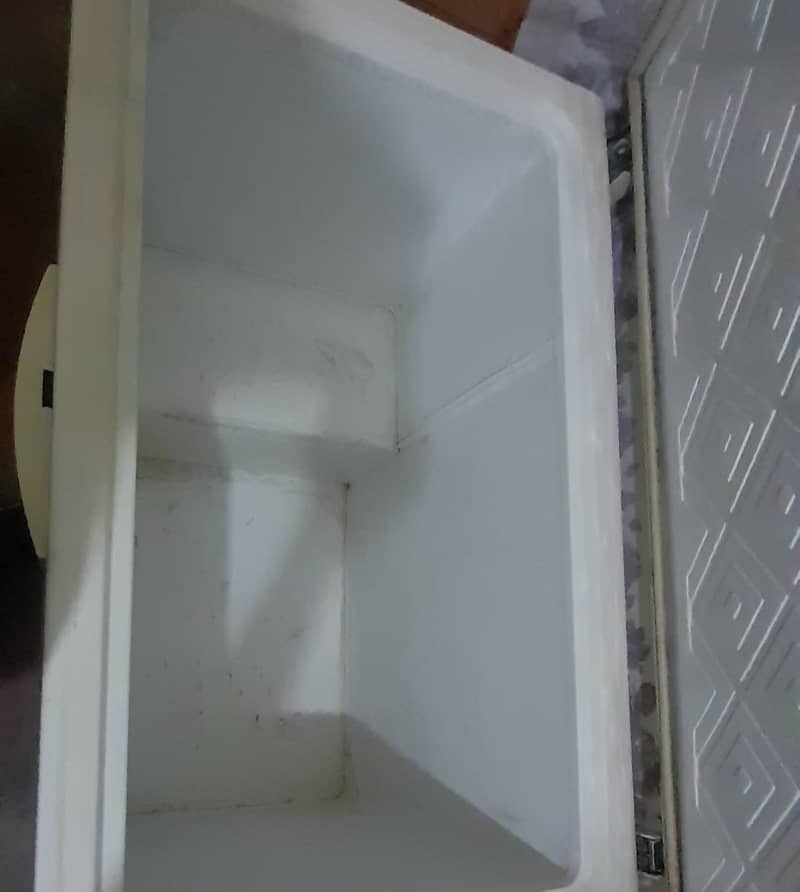 waves deep freezer 0