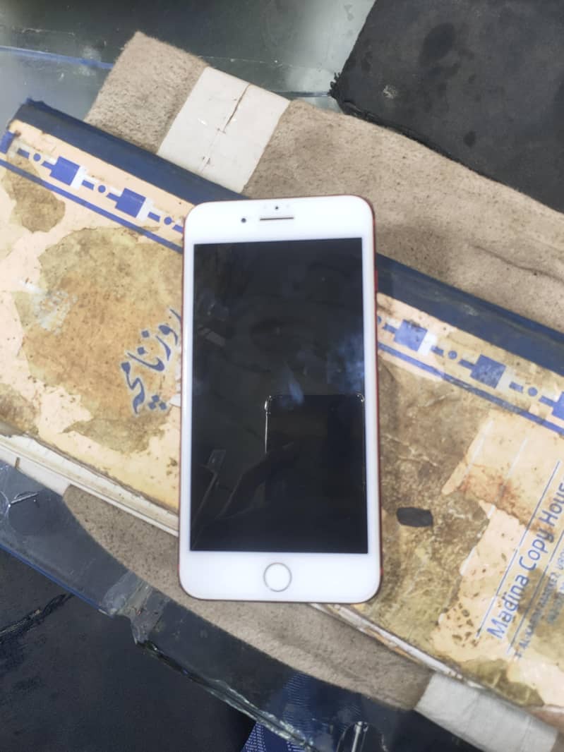 Apple iPhone 7 Plus 1