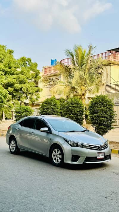 Toyota Corolla Altis grande 2015