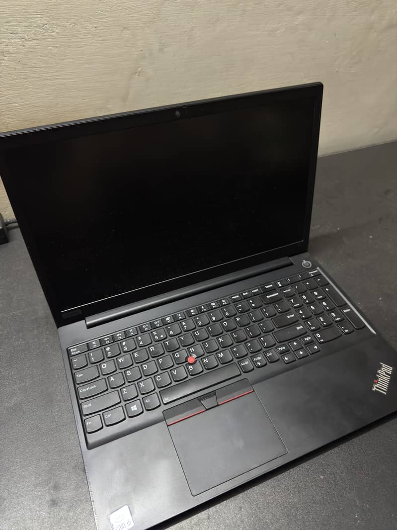 Lenevo E15 core i5 2