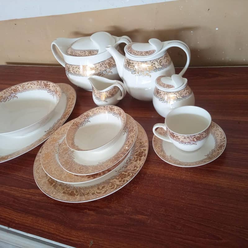 dinner set 4