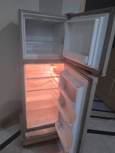 Dawlance Refrigerator