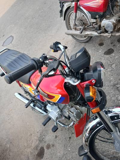 honda 70cc bike good condition