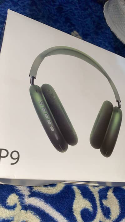 Apple P9 Headphones Gaming beast 10/10 box and cable