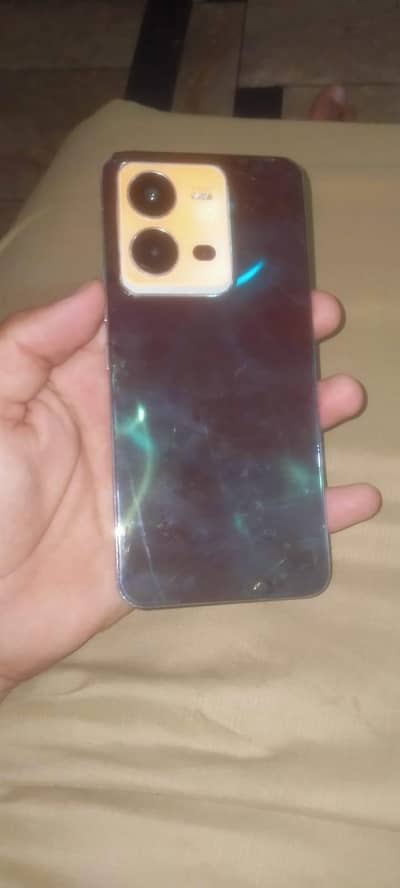 Vivo V25e with box exchange possible