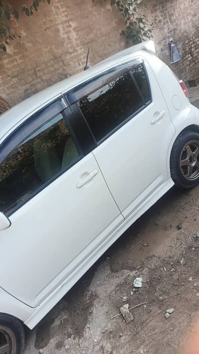 Toyota Passo 2012