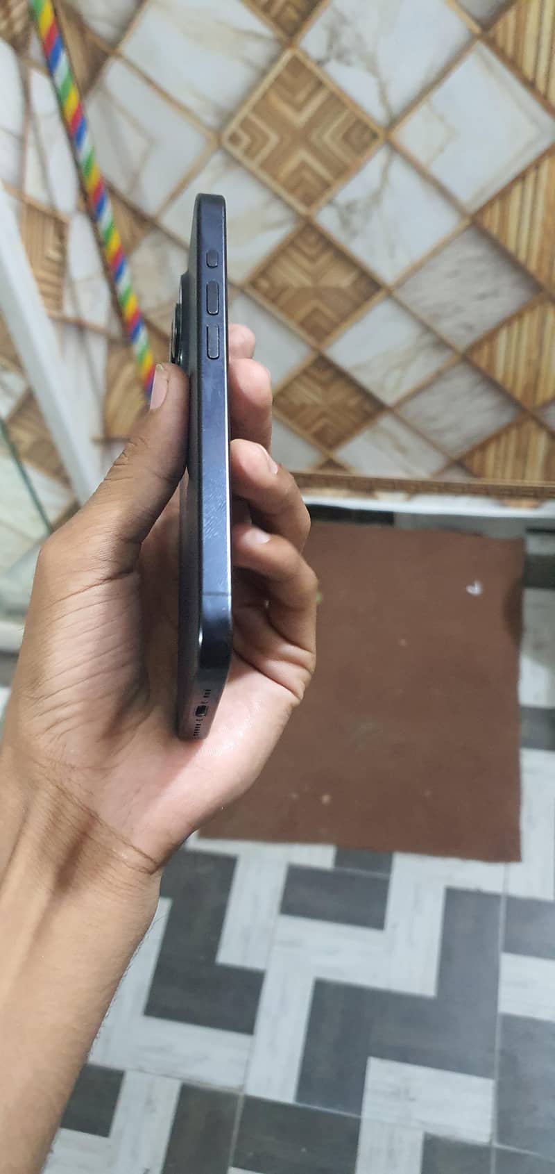 Apple iPhone 15 Pro 3