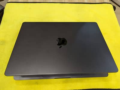 MacBook Pro M3 Pro 14-inch 18GB/512GB 100% BTY Cy 2 warranty July 2027