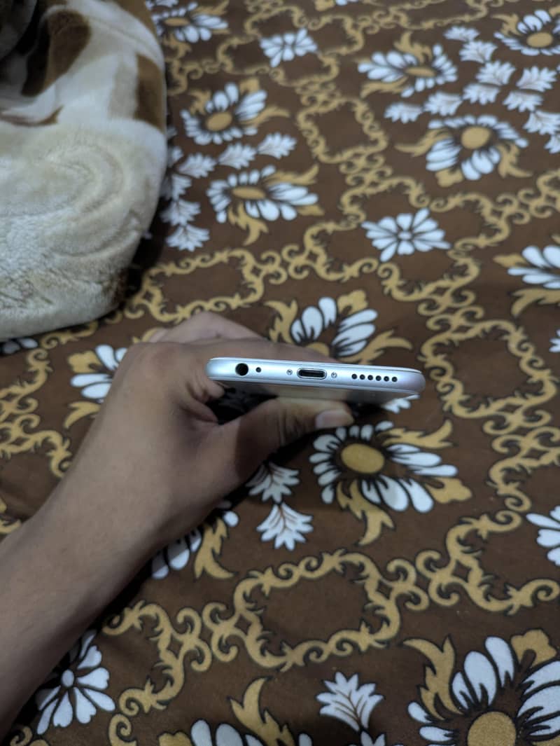 Apple iPhone 6 3