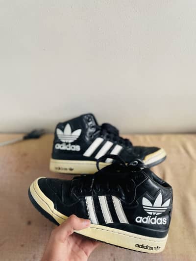 adidas orignal shoes in low price sale