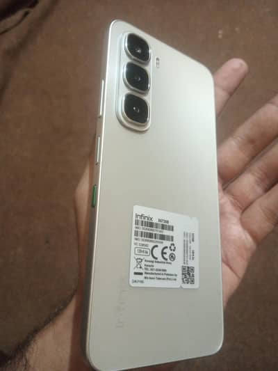 Infinix HOT 60i    12/128 fresh