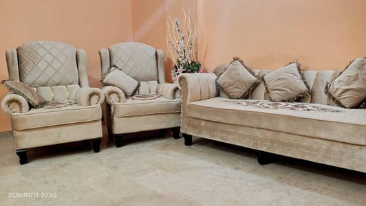 New Condition Sofa Set