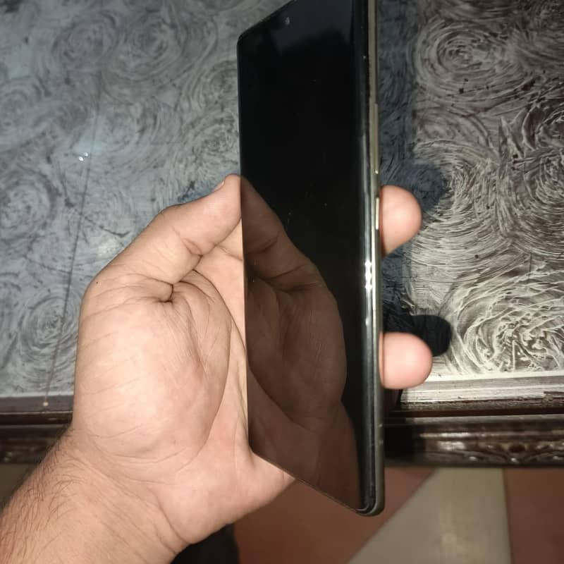 Infinix Note 40 Pro 10