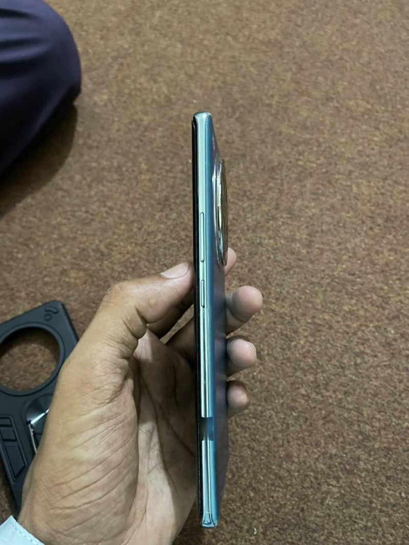 Infinix Zero 40 5