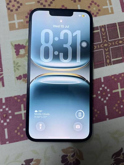 Apple iPhone 13