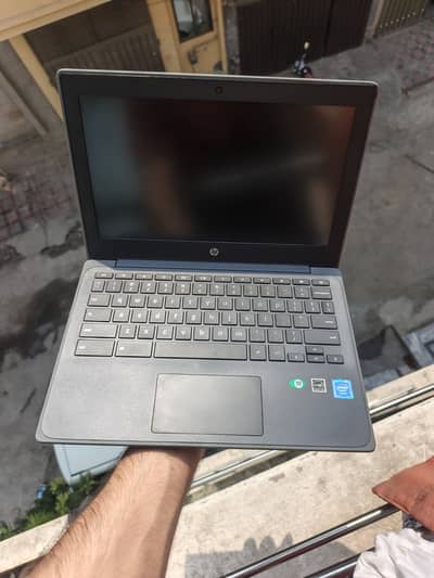 HP Chromebook 11 G8 (4GB RAM / 32GB) Windows or ChromeOS