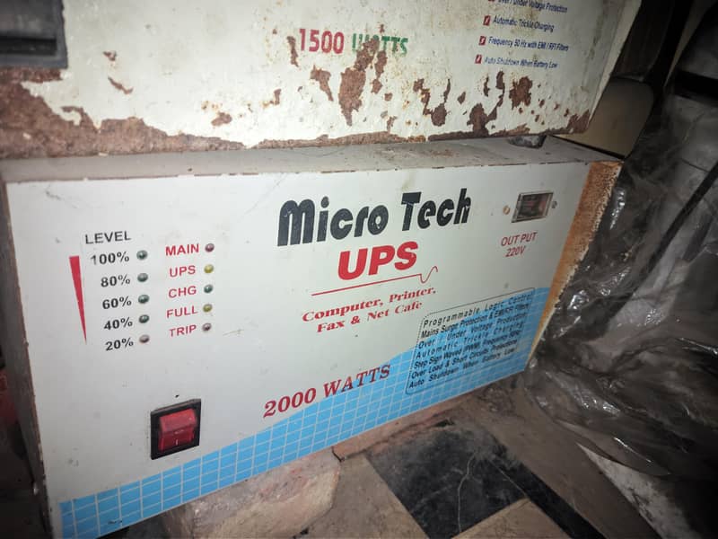 MicroTech 2000 W UPS 1