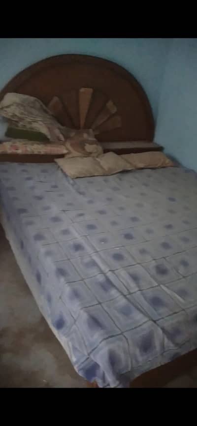 King's size bed