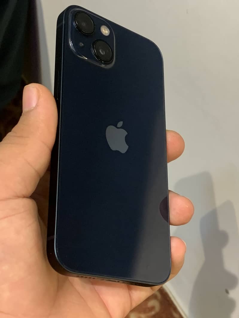 Apple iPhone 13 2