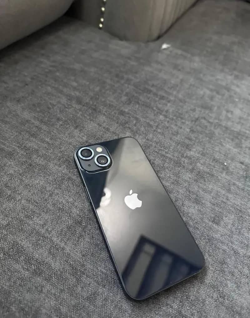Apple iPhone 13 2