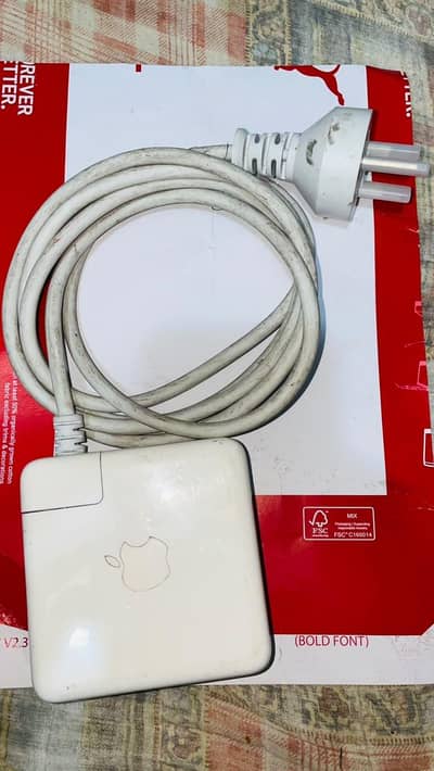 Apple (87W) Power Adapter USB-C