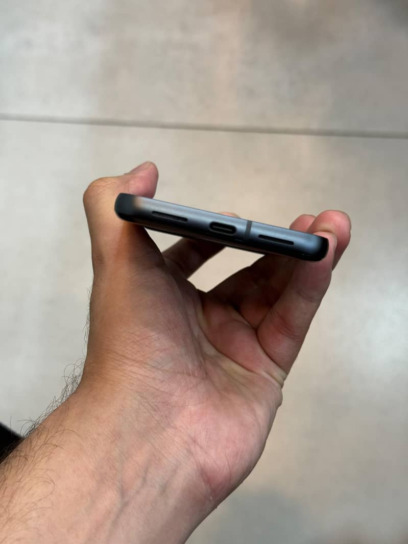Google Pixel 8 2