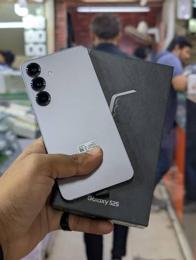 Samsung S25 8/128 Non PTA Box Open