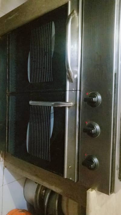 SK gas stove with cabinet
