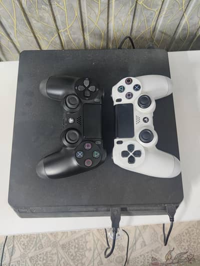 PS4 for sale with 2 controllers