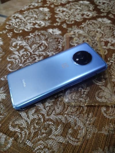 One Plus 7T. 0306/40/43/704.