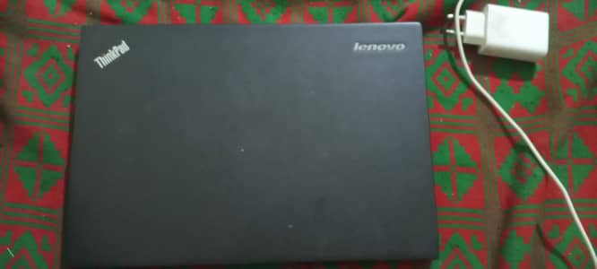 Lenovo think pad laptop for sale phone number is 03202038709
