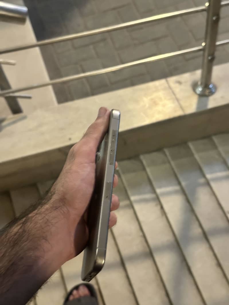 iPhone 15 PM 3