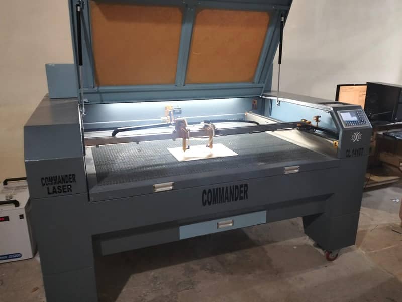 laser cutting machine 0