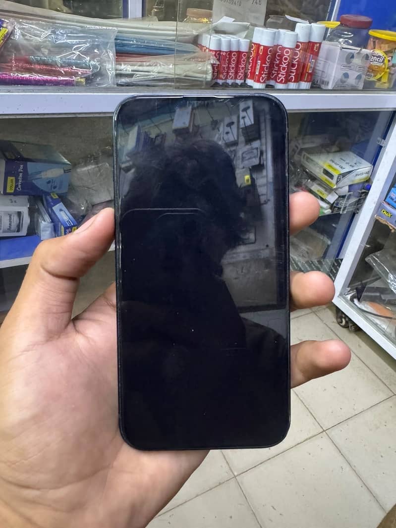 Apple iPhone 13 2