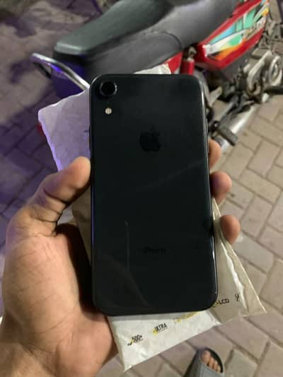Apple iPhone XR