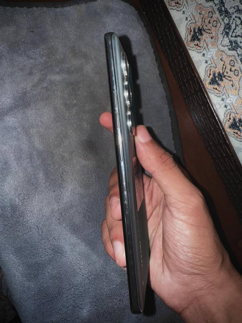 Tecno CAMON 40 Pro 6