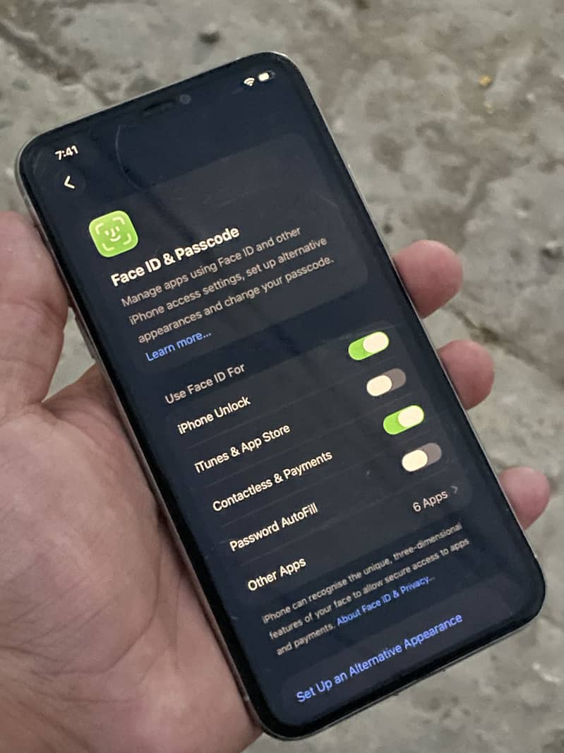 iPhone 11 Pro Max 6