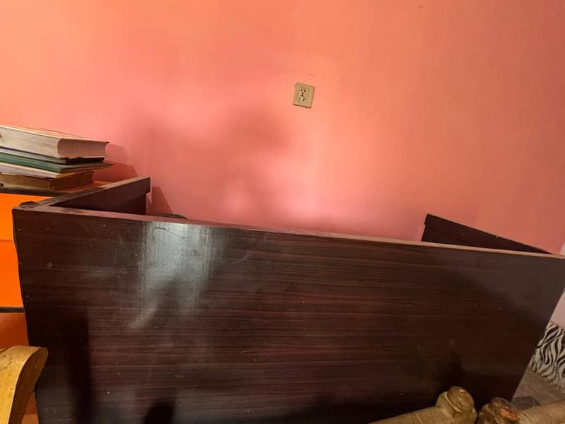 counter and reception table 4