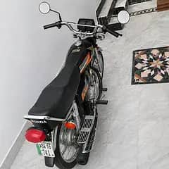 united 125 urgent sale have two bikes so one will be want to sale