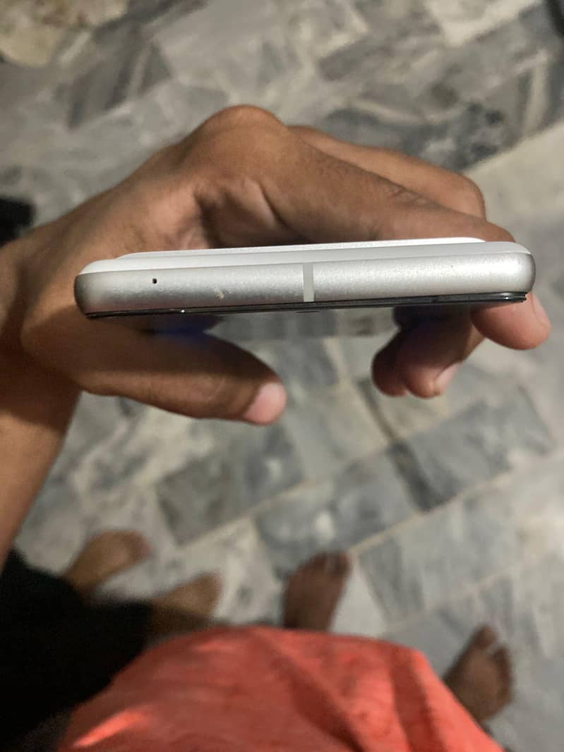 Google Pixel 7 3