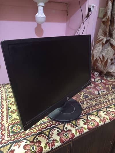 HP 22 INCH 1080P MONITOR