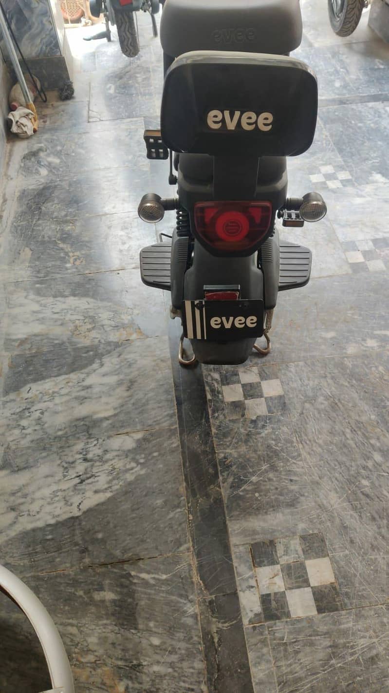 Evee Mito 2