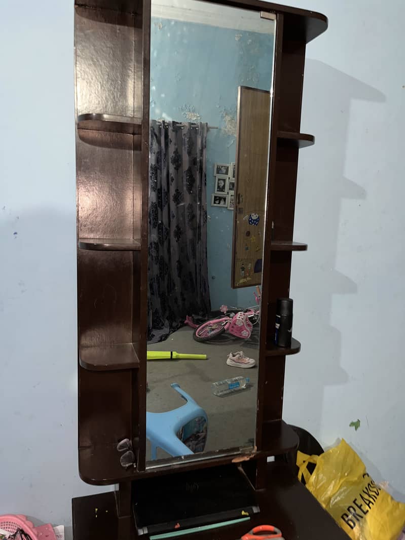 Dressing table 1