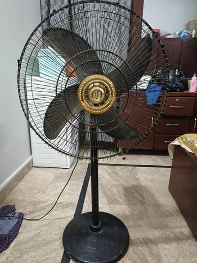 Pedestal Fan For Sell