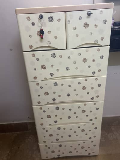 Kid wardrobe 6 door for sale